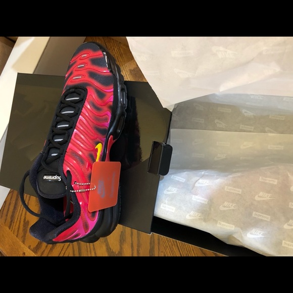 Sold Supreme Nike Air Max Plus Black Size 11 - Picture 6 of 6